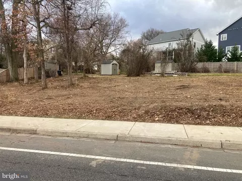 1016 N George Mason Dr, Arlington, VA 22205
