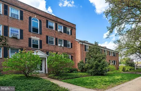 5010 Columbia Pike #4, Arlington, VA 22204