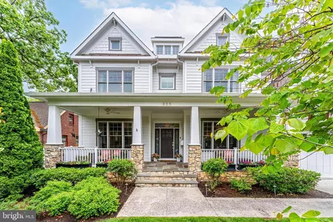 620 N Lincoln St, Arlington, VA 22201