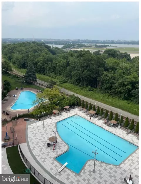 1805 S Crystal Dr #1109S, Arlington, VA 22202