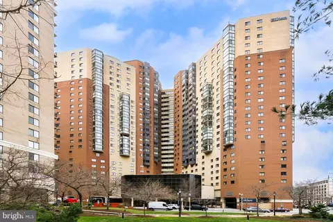 900 N Stafford St N #1515, Arlington, VA 22203