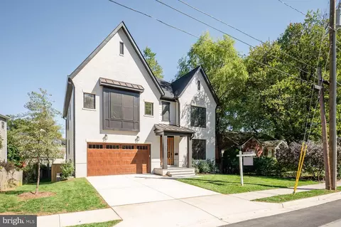 2641 N Ohio St N, Arlington, VA 22207