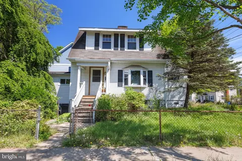 1715 S Kent St, Arlington, VA 22202