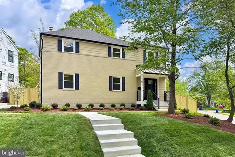 101 N Greenbrier St, Arlington, VA 22203
