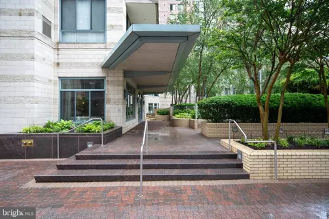 851 N Glebe Rd #1407, Arlington, VA 22203