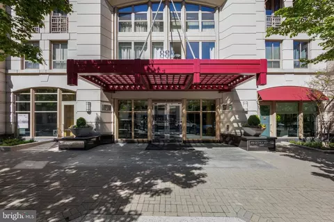 888 N Quincy St #407, Arlington, VA 22203