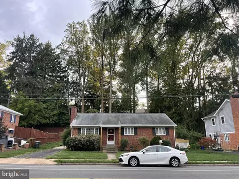 3118 N Harrison St, Arlington, VA 22207