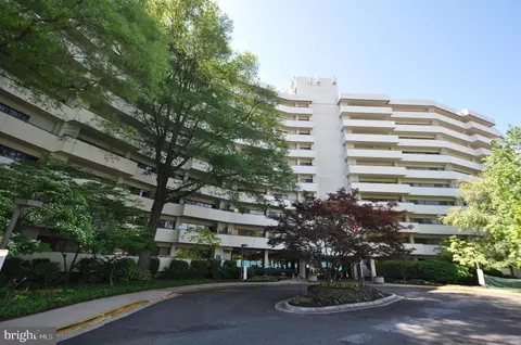 5300 Columbia Pike #807, Arlington, VA 22204