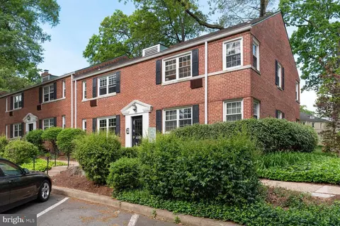 4305 2nd Rd N #43052, Arlington, VA 22203