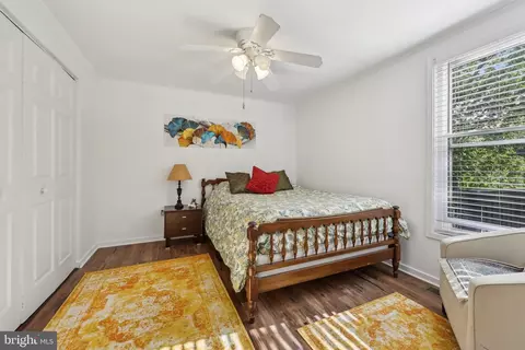 Bedroom - 211 S Barton St, Arlington, VA 22204 photo 5 of 6