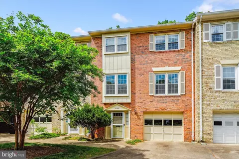 5105 S 12th Rd S, Arlington, VA 22204