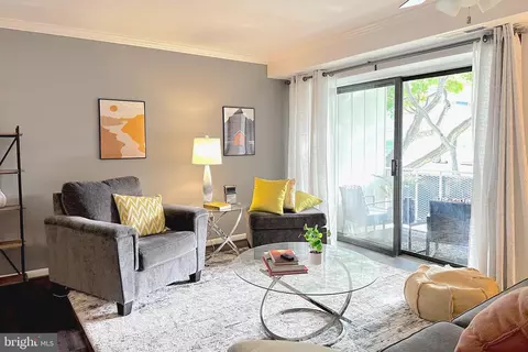 1931 N Cleveland St #209, Arlington, VA 22201