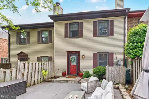 1108 N Randolph St, Arlington, VA 22201
