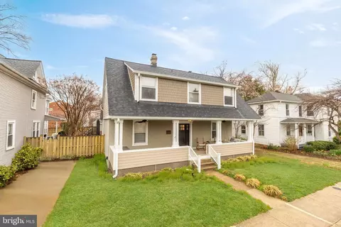 311 S Adams St, Arlington, VA 22204