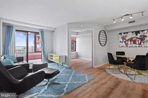 2400 Clarendon Blvd #916, Arlington, VA 22201