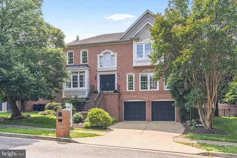 6013 4th St N, Arlington, VA 22203