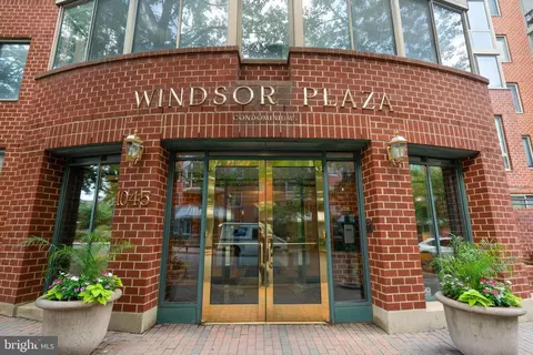 1045 N Utah St #2-304, Arlington, VA 22201