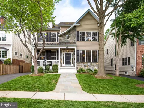6235 22nd St N, Arlington, VA 22205