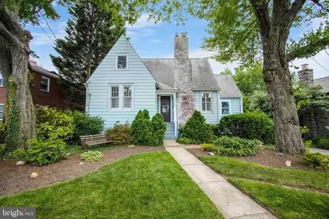 2408 3rd St N, Arlington, VA 22201