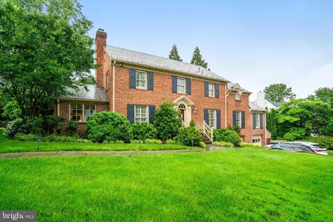 4629 32nd Rd N, Arlington, VA 22207