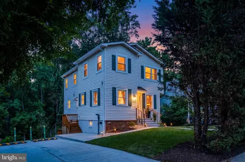 4031 18th St S, Arlington, VA 22204