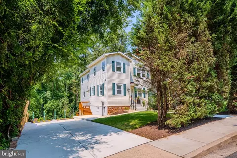 4031 18th St S, Arlington, VA 22204