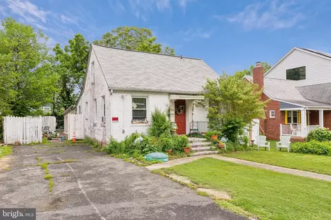 1019 21st St S, Arlington, VA 22202