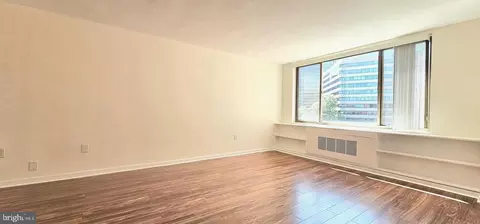 1121 Arlington Blvd #937, Arlington, VA 22209