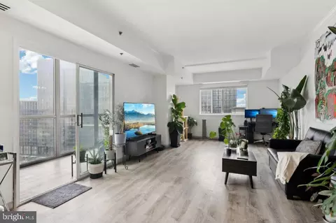 1211 S Eads St #1701, Arlington, VA 22202