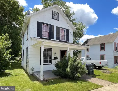5008 22nd St N, Arlington, VA 22207