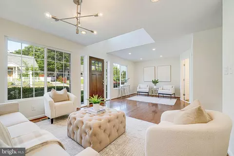 1812 N Culpeper St, Arlington, VA 22207