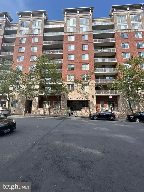 820 N Pollard St #413, Arlington, VA 22203