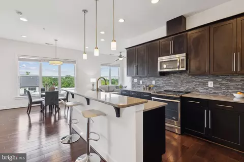 1107 S Walter Reed Dr S #502, Arlington, VA 22204