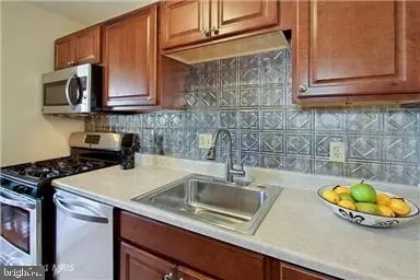 3515 Washington Blvd #310, Arlington, VA 22201