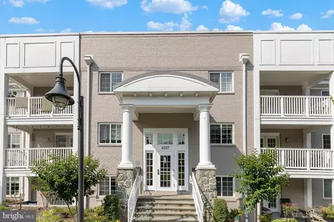 4167 S Four Mile Run Dr #103, Arlington, VA 22204