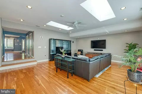 Other - 3820 Lorcom Ln, Arlington, VA 22207 photo 3 of 17
