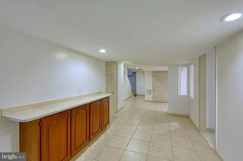 Entry Way - 3820 Lorcom Ln, Arlington, VA 22207 photo 7 of 7