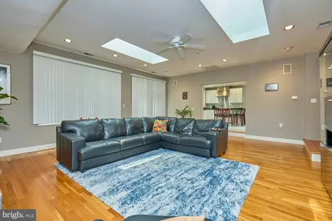 Other - 3820 Lorcom Ln, Arlington, VA 22207 photo 4 of 17