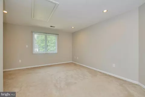 Bedroom - 3820 Lorcom Ln, Arlington, VA 22207 photo 7 of 8