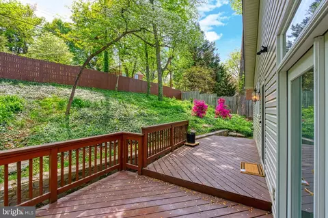 Exterior - 3820 Lorcom Ln, Arlington, VA 22207 photo 5 of 8