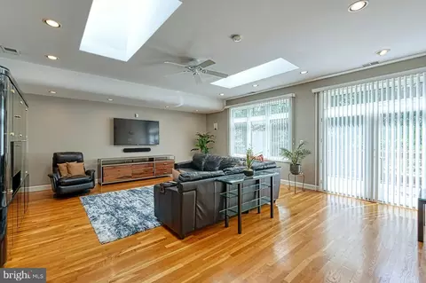 Other - 3820 Lorcom Ln, Arlington, VA 22207 photo 1 of 17