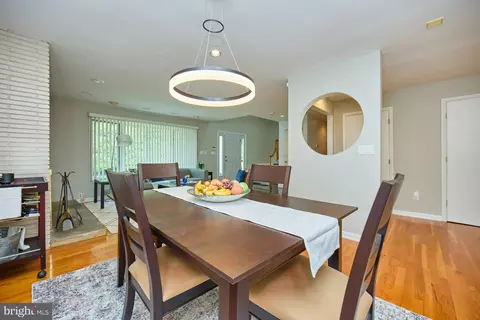 Dining - 3820 Lorcom Ln, Arlington, VA 22207 photo 1 of 3
