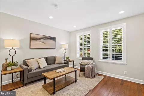 4855 27th Rd S, Arlington, VA 22206