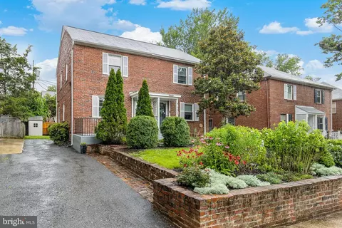 2015 20th Rd N, Arlington, VA 22201