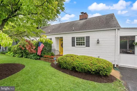 6018 25th Rd N, Arlington, VA 22207