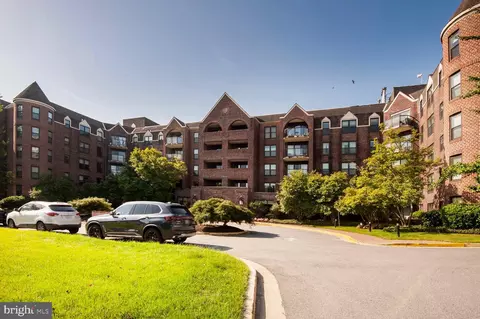 2100 Langston Blvd #406, Arlington, VA 22201