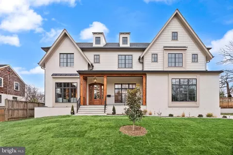 3941 N Glebe Rd, Arlington, VA 22207