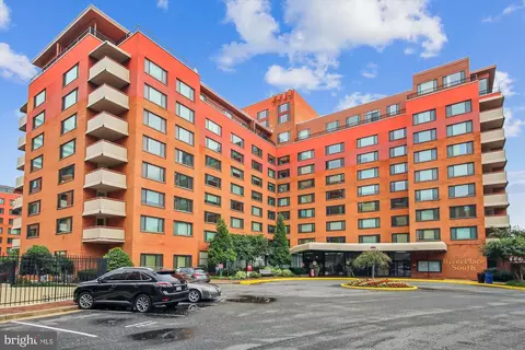 1121 Arlington Blvd #724, Arlington, VA 22209
