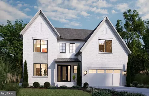 2724 N Dinwiddie St, Arlington, VA 22207