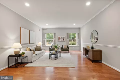 1701 N Troy St #7-375, Arlington, VA 22201